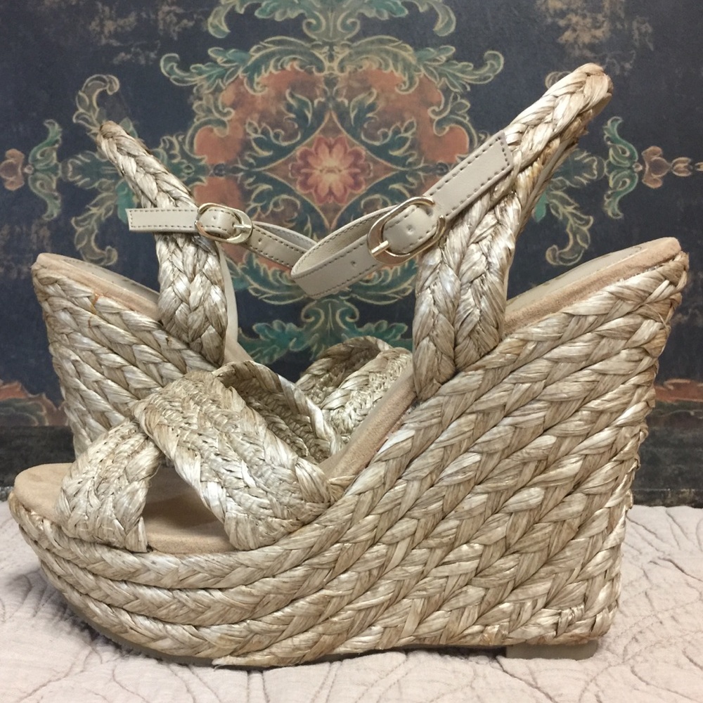 MIA Natural Raffia Wedge Sandals, Size 8